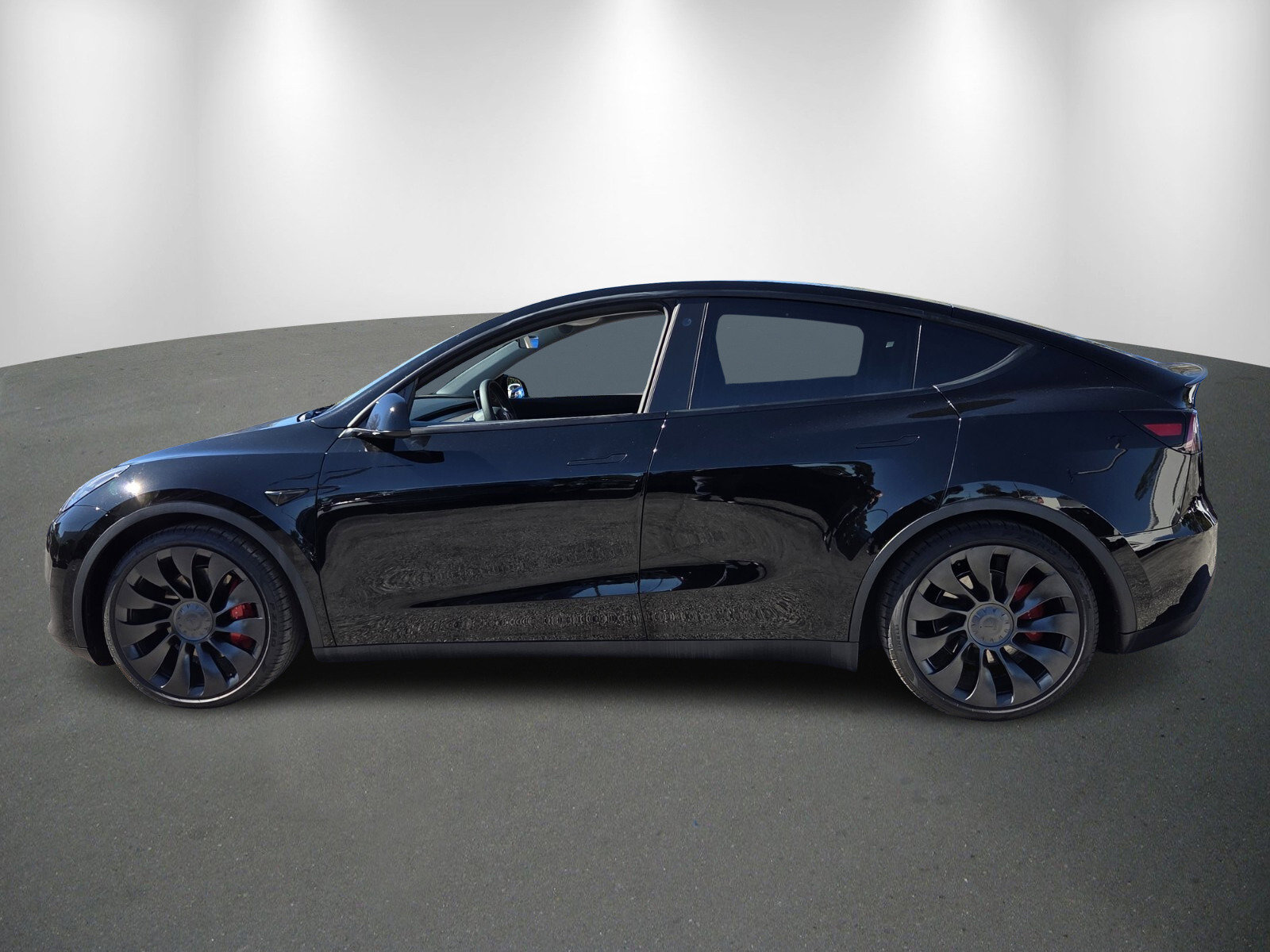 Used 2022 Tesla Model Y Performance image 4