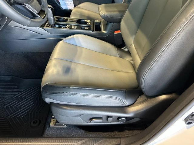 Used 2026 Subaru Outback Premium AWD/4WD image 10