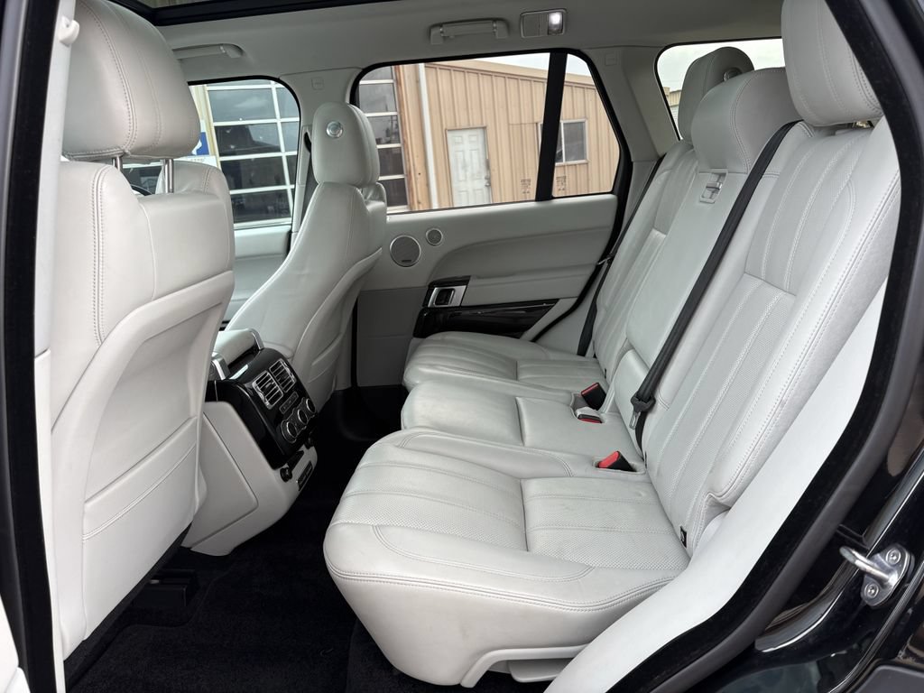 Used 2015 Land Rover Range Rover HSE AWD/4WD image 25