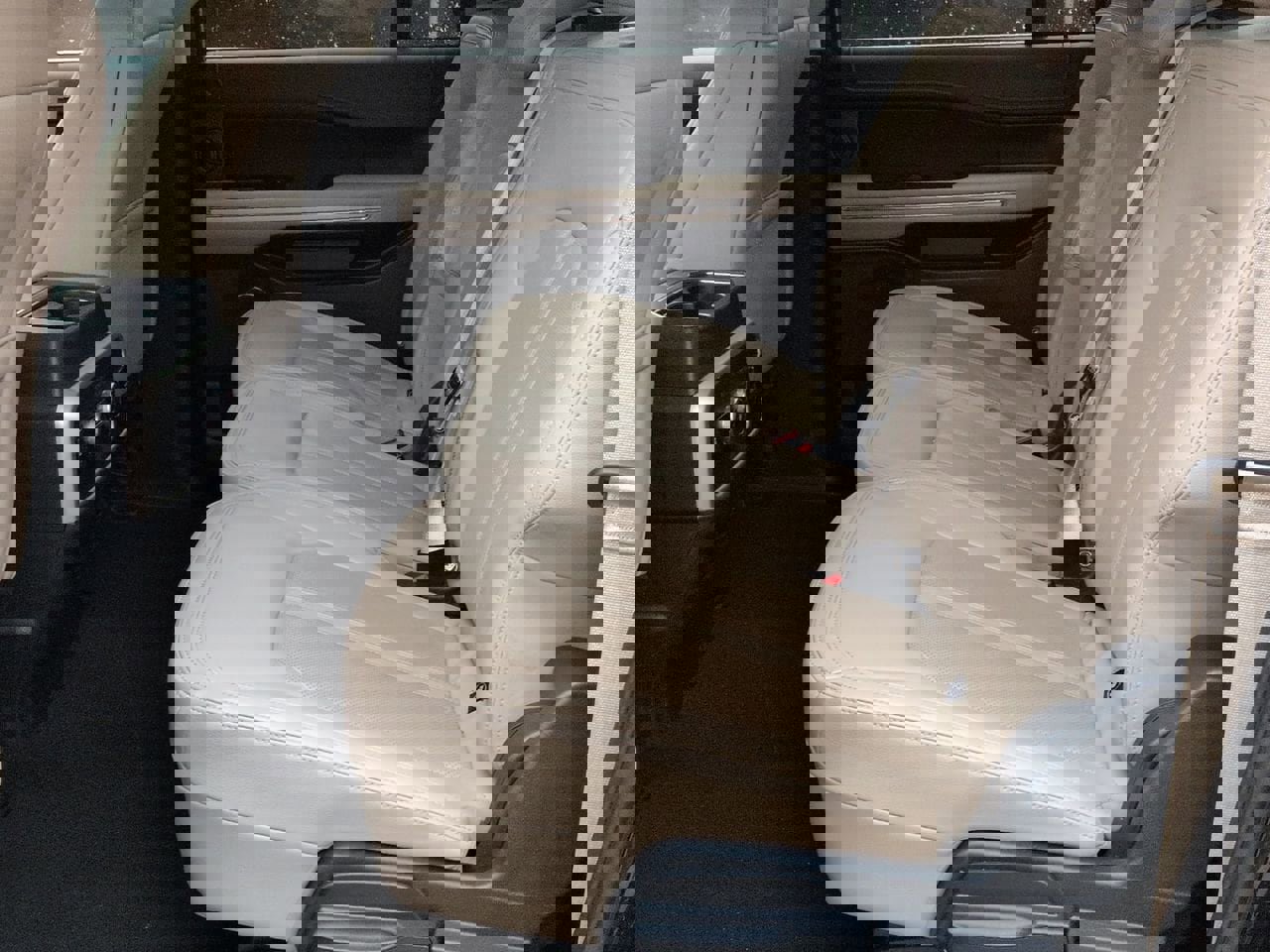 Used 2024 Ford Expedition Max Limited image 24