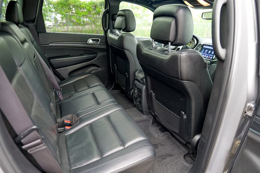 Used 2019 Jeep Grand Cherokee Limited w/ Luxury Group II AWD/4WD image 31