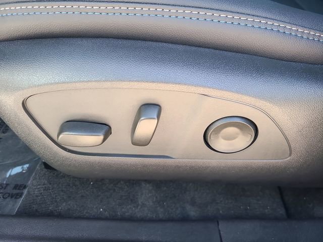 New 2026 Chevrolet Equinox EV LT image 18