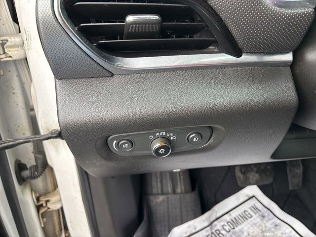 Used 2020 Chevrolet Traverse Premier image 20