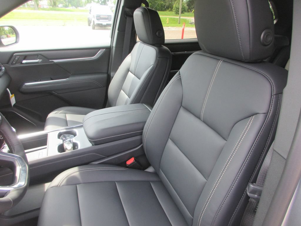 New 2027 GMC Acadia Elevation w/ Black Edition FWD image 11