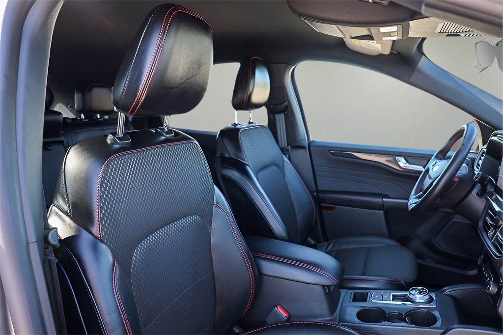 Used 2024 Ford Escape ST-Line Select w/ Tech Pack #1 image 19