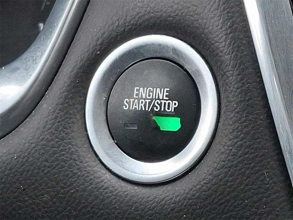 Used 2018 Chevrolet Traverse LT image 25