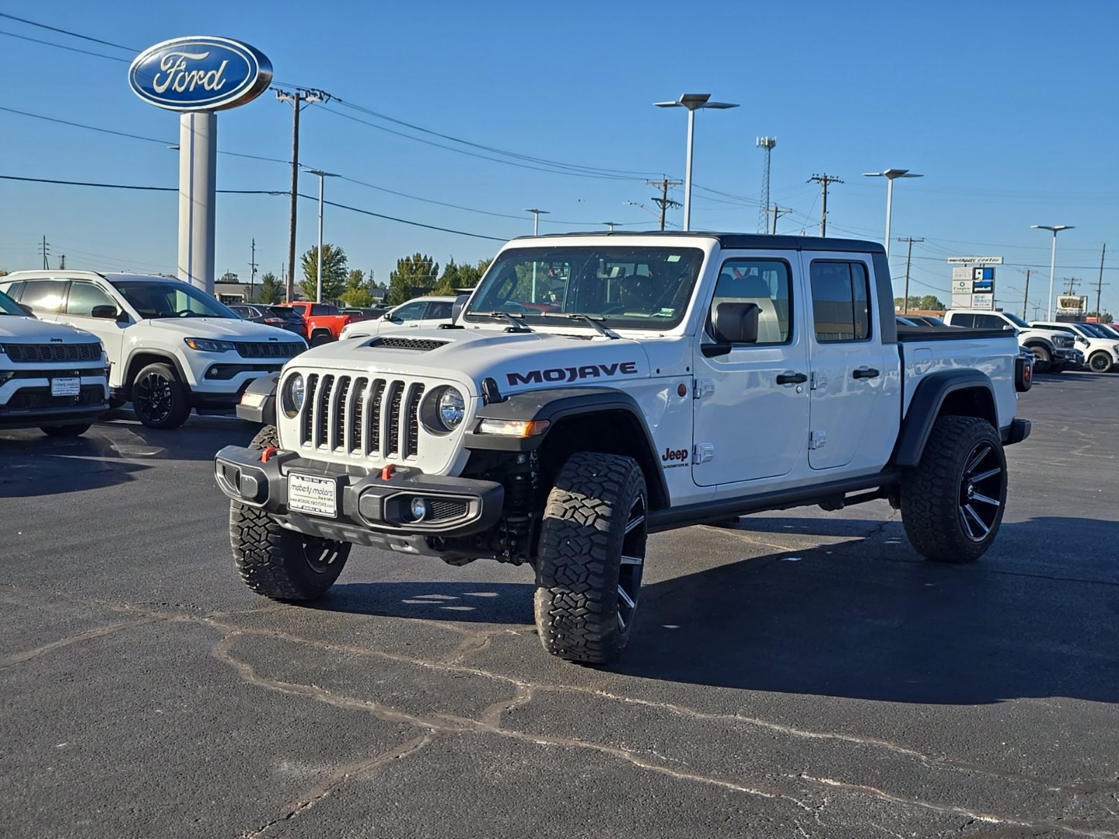 Used 2023 Jeep Gladiator Mojave w/ Trailer Tow Package AWD/4WD image 53