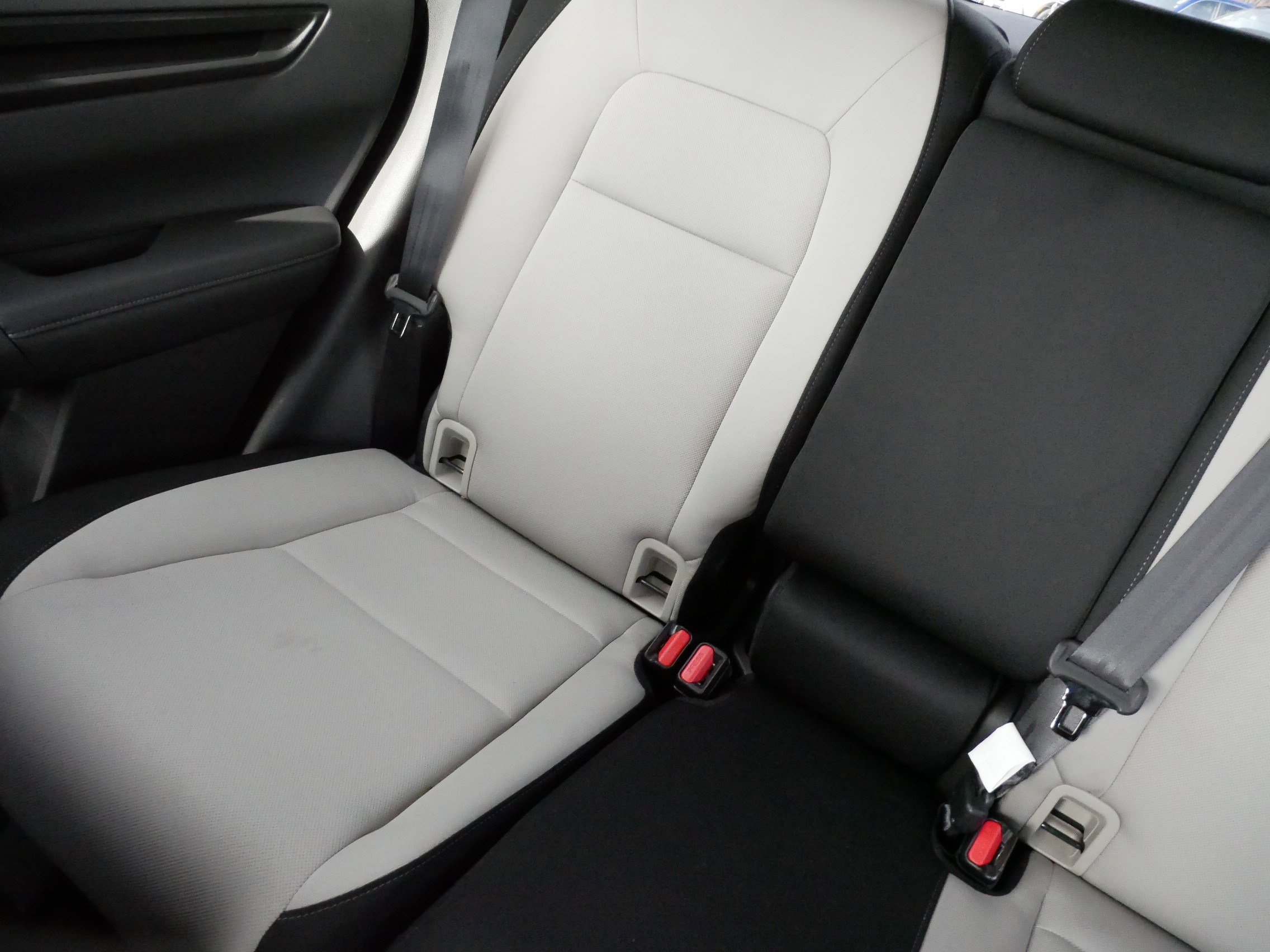 Used 2023 Honda CR-V LX image 13