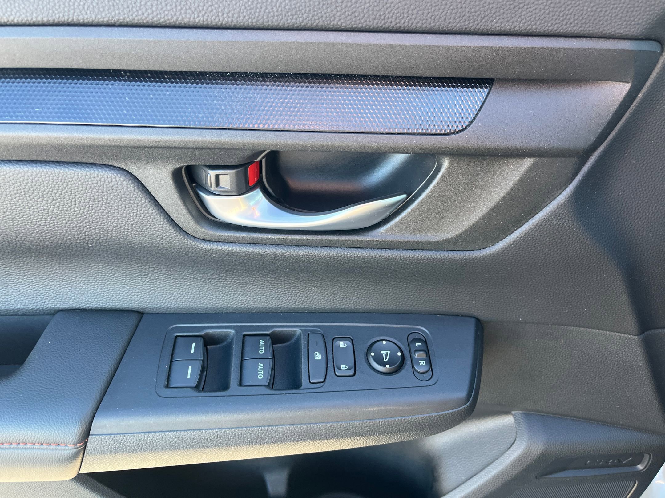 Used 2023 Honda CR-V Sport image 25