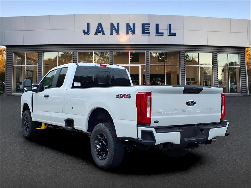 New 2026 Ford F250 4x4 SuperCab Super Duty image 4