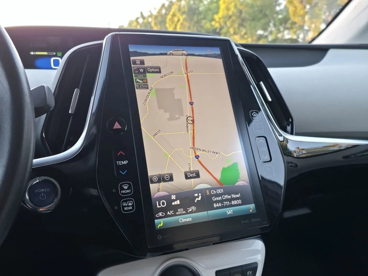 Used 2018 Toyota Prius Prime Premium image 36