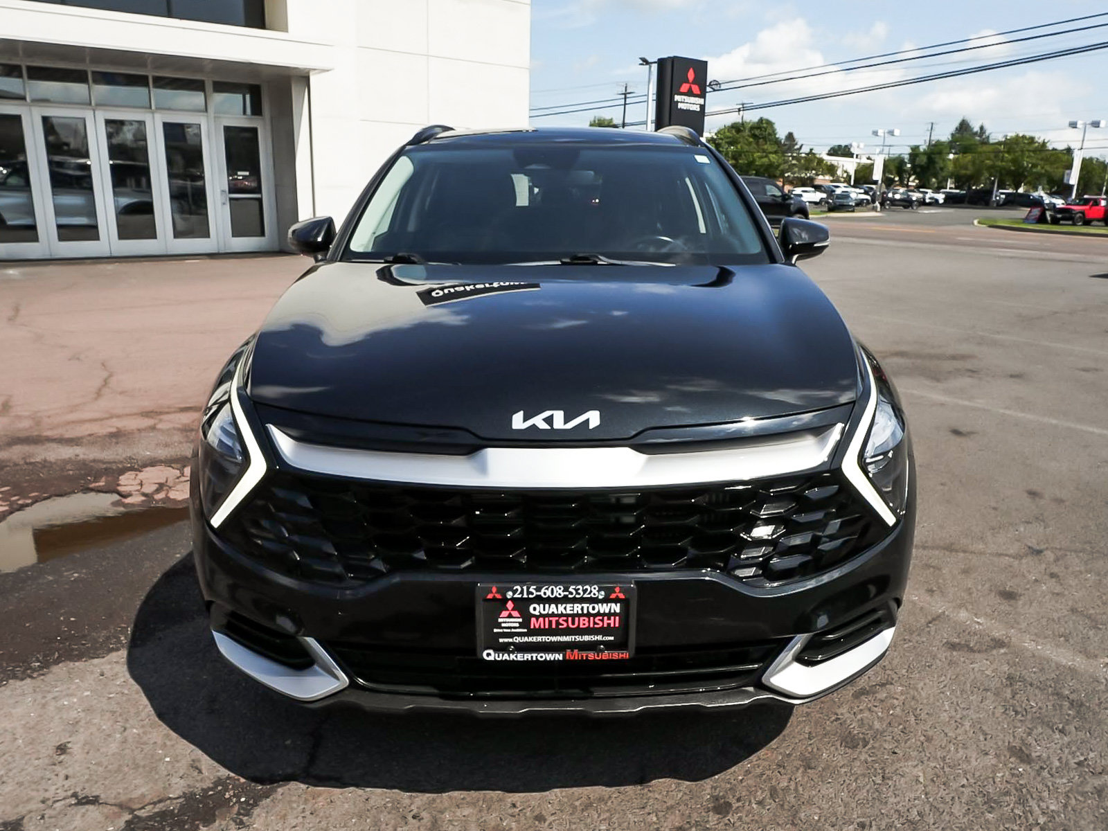 Used 2023 Kia Sportage EX w/ EX Premium Package AWD/4WD image 2