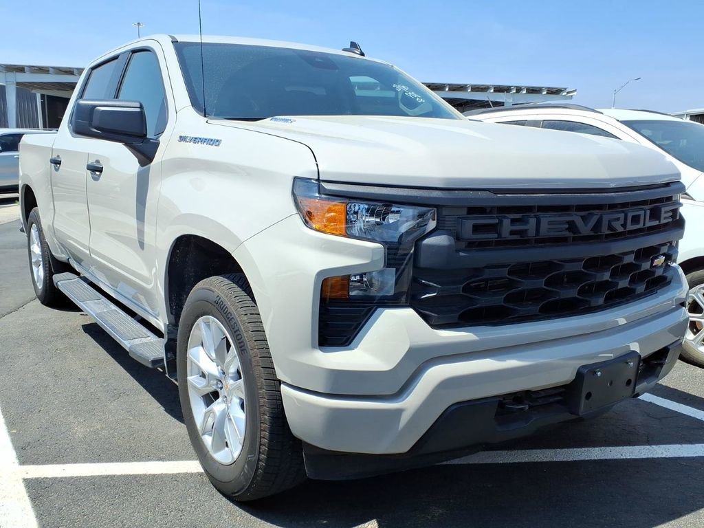 Used 2026 Chevrolet Silverado 1500 Custom image 1