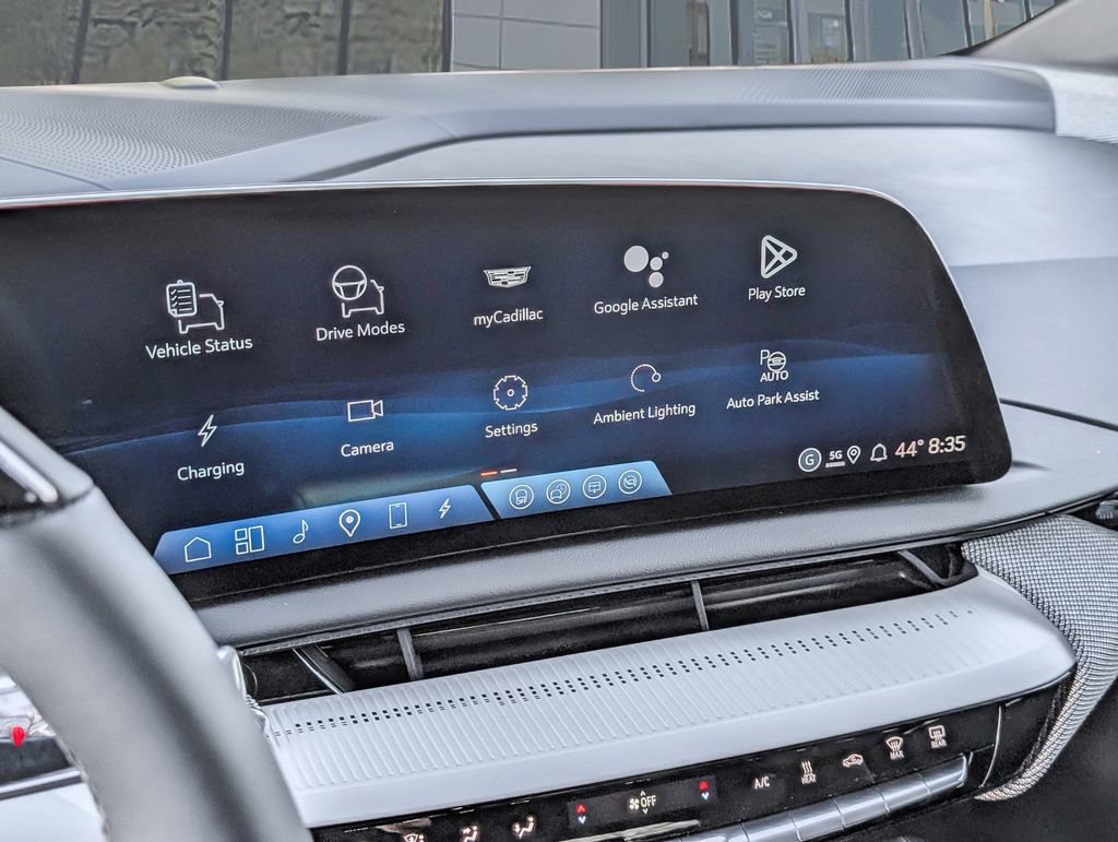 New 2026 Cadillac Optiq Sport 2 image 25