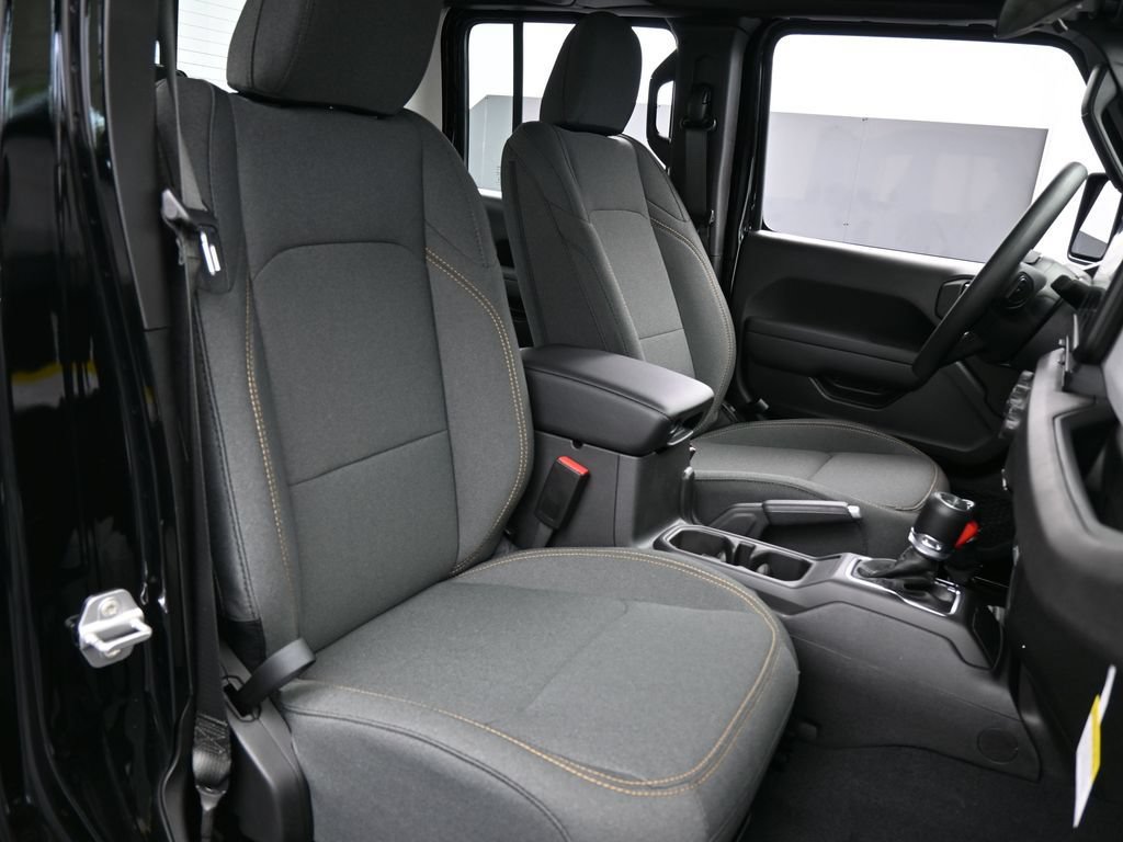 New 2026 Jeep Gladiator Sport AWD/4WD image 39