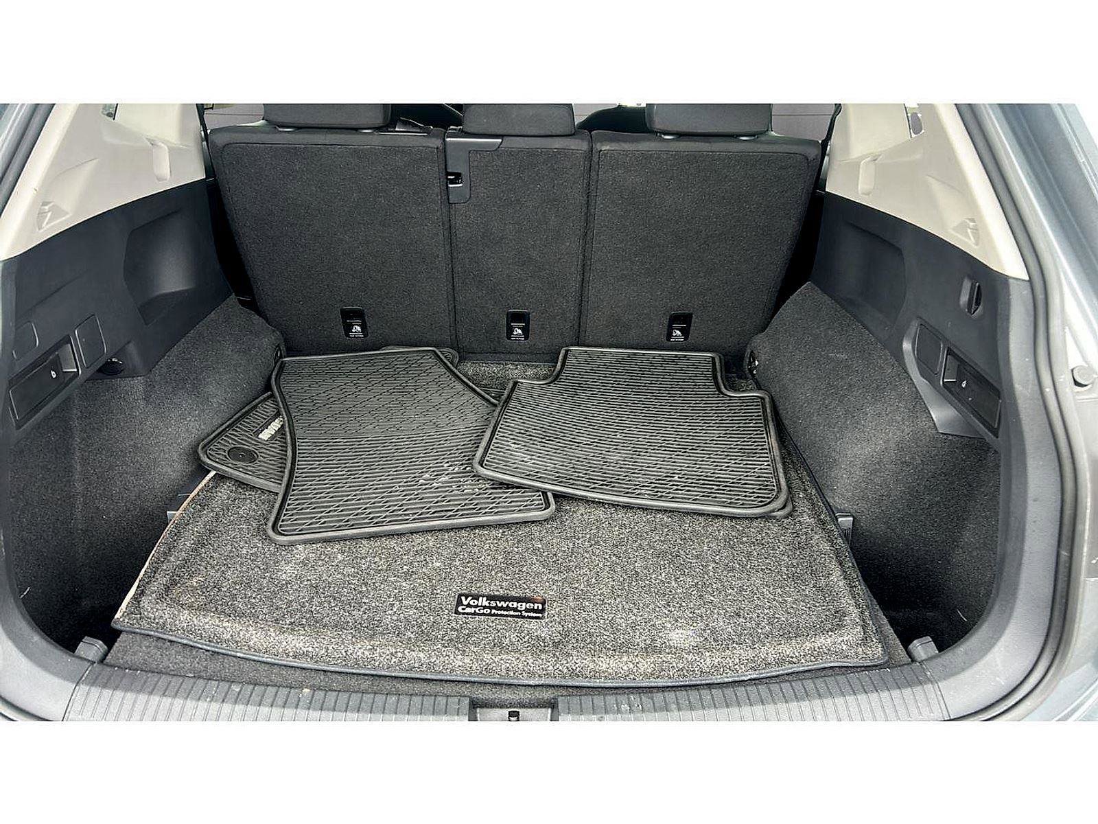 Used 2021 Volkswagen Tiguan S image 26