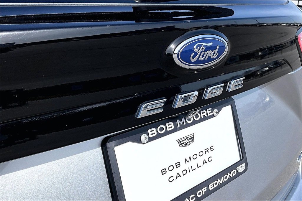 Used 2022 Ford Edge Titanium w/ Equipment Group 301A image 30