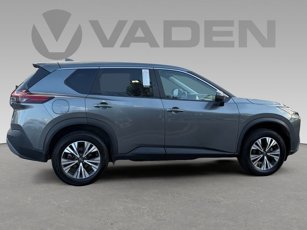 Used 2023 Nissan Rogue SV image 4