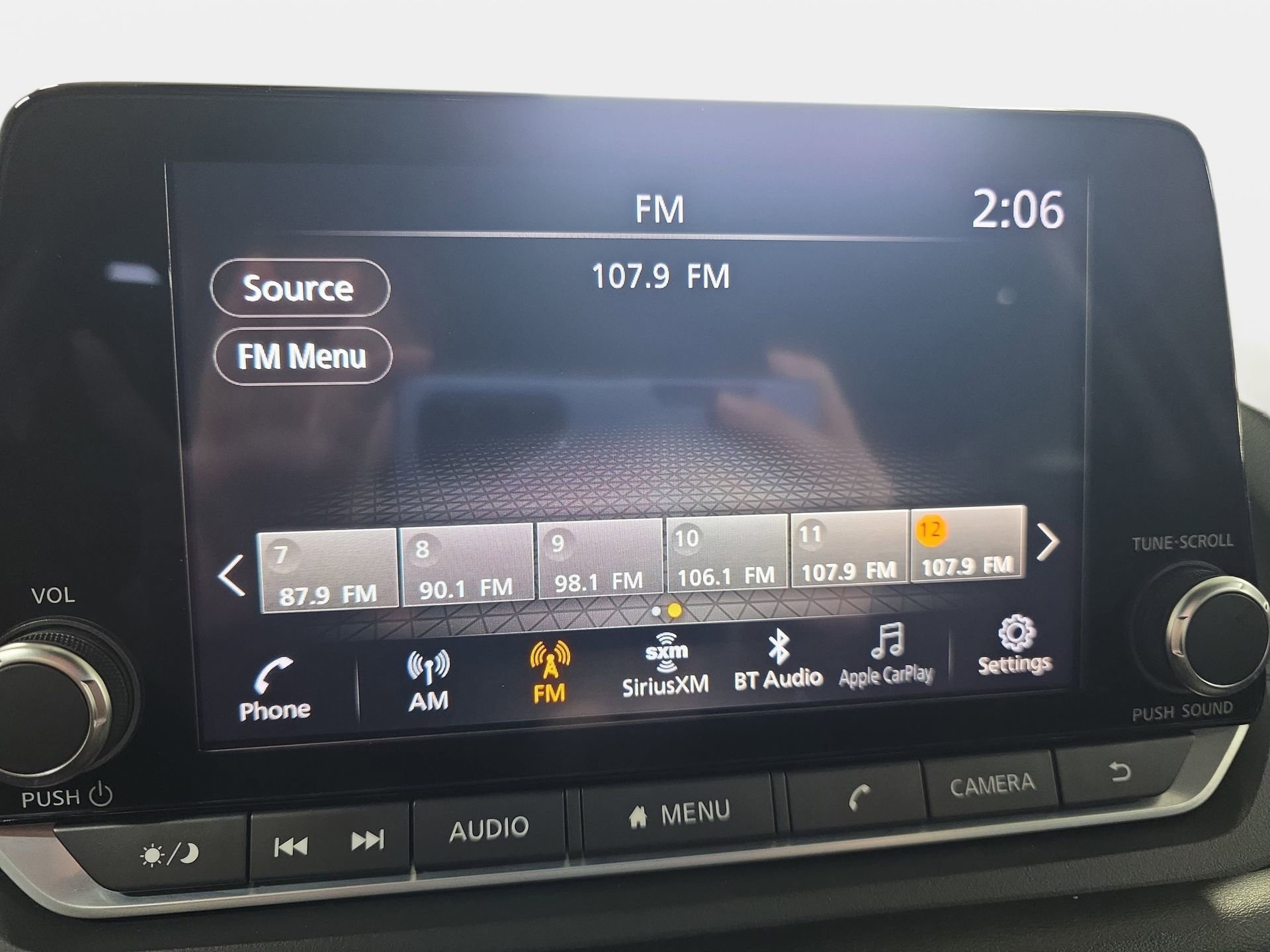Used 2023 Nissan Rogue SV FWD image 20