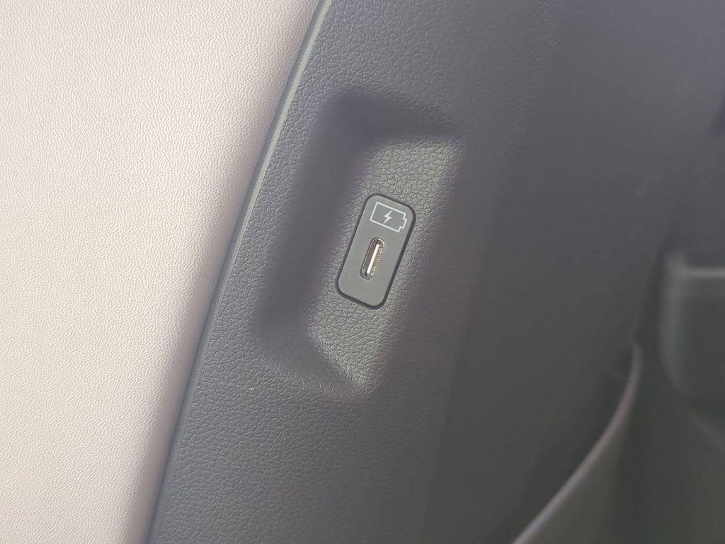 New 2026 Hyundai Santa Fe SEL FWD image 18