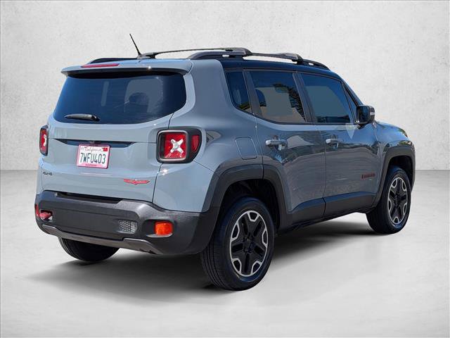 Used 2015 Jeep Renegade Trailhawk image 5