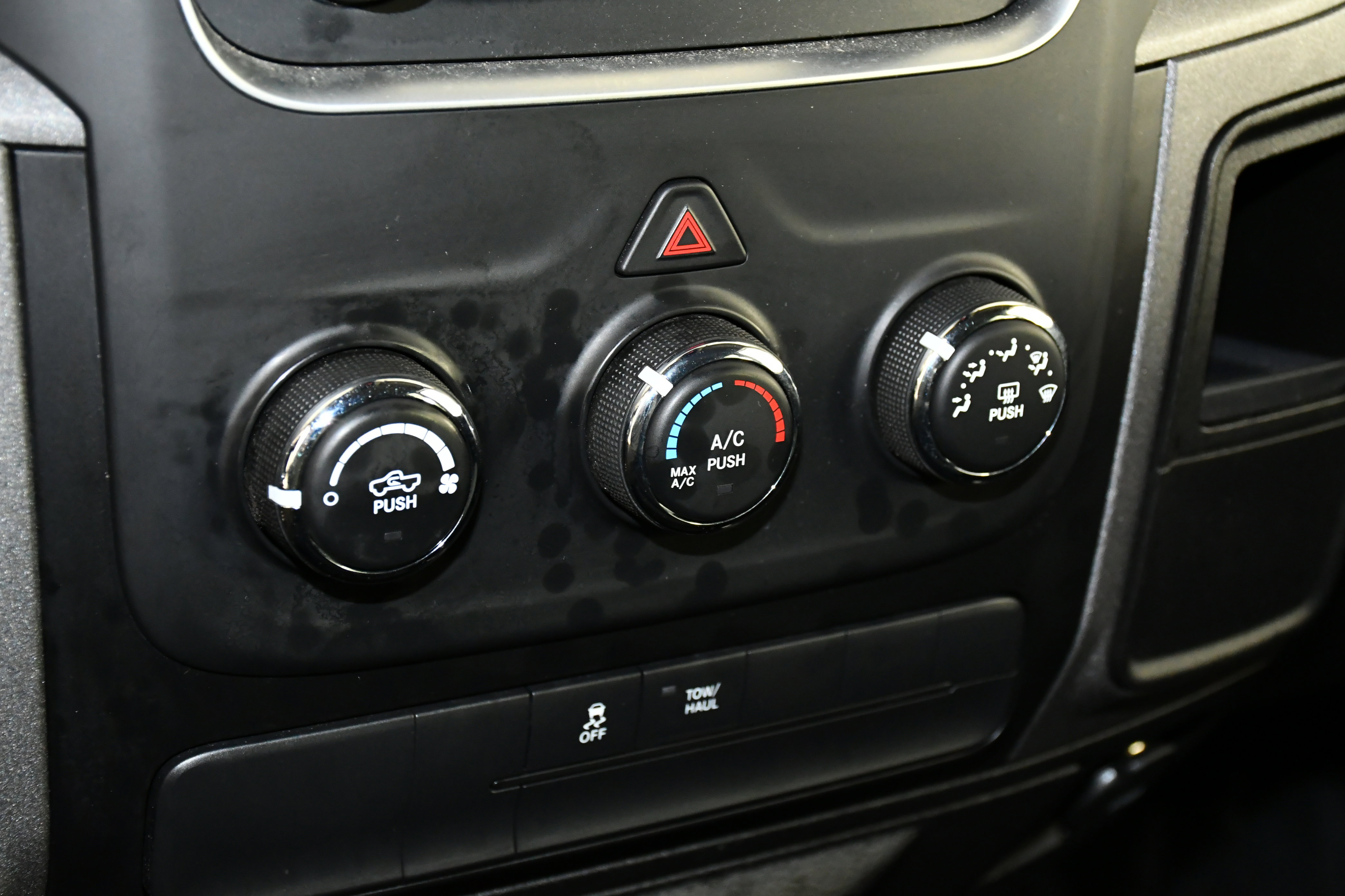 Used 2017 RAM 1500 Express w/ Express Value Package image 30