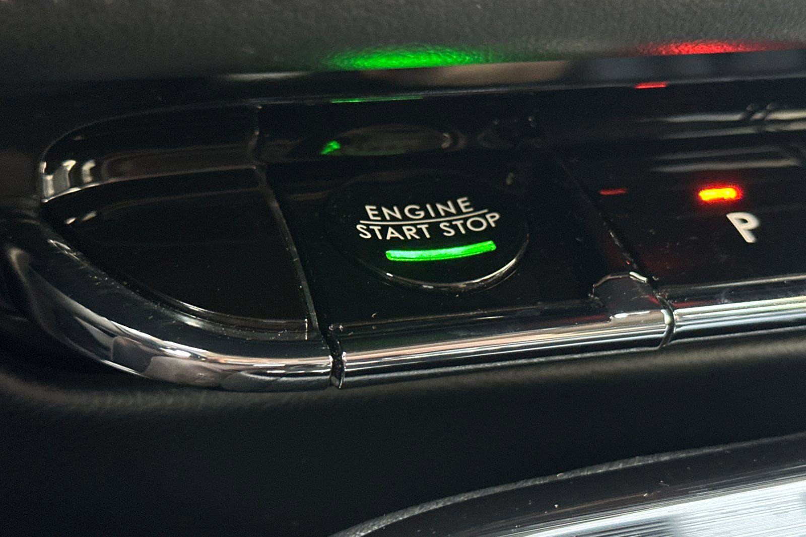 Used 2022 Lincoln Nautilus Reserve w/ Equipment Group 202A image 22