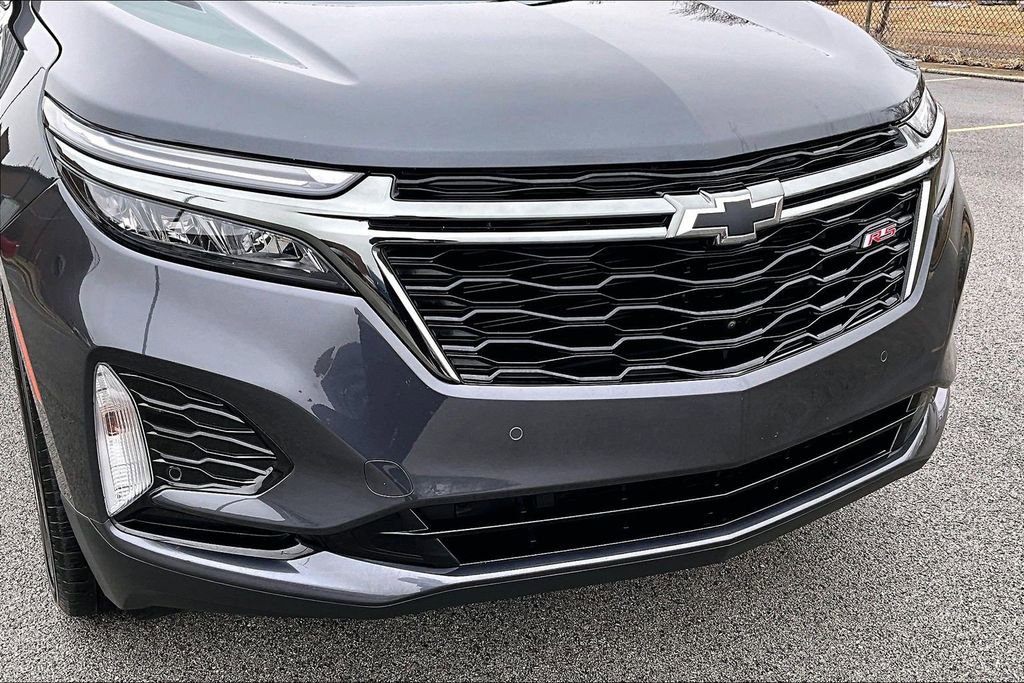 Used 2023 Chevrolet Equinox RS w/ RS Leather Package image 30