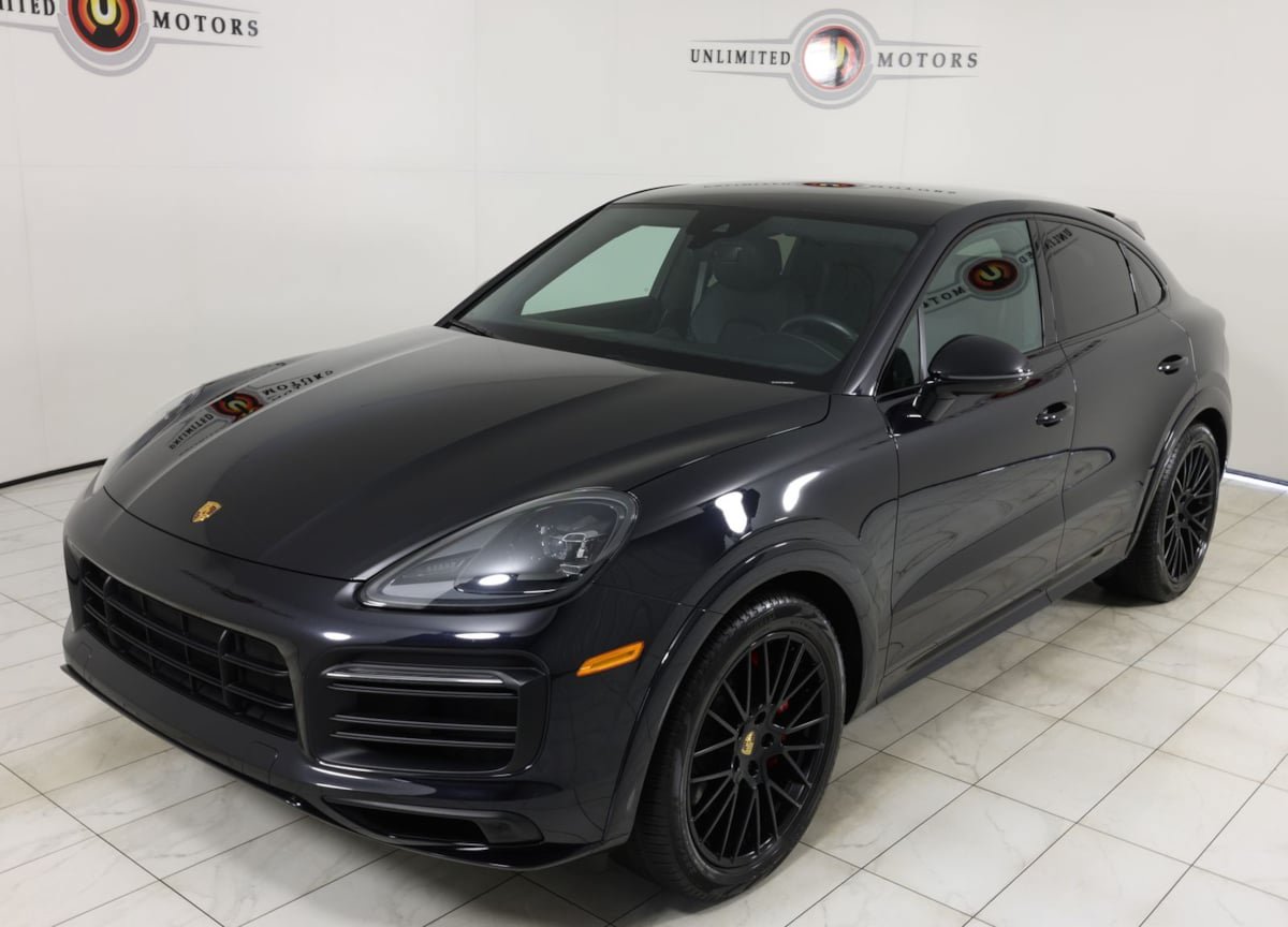 Used 2022 Porsche Cayenne GTS w/ Premium Package Plus AWD/4WD image 35
