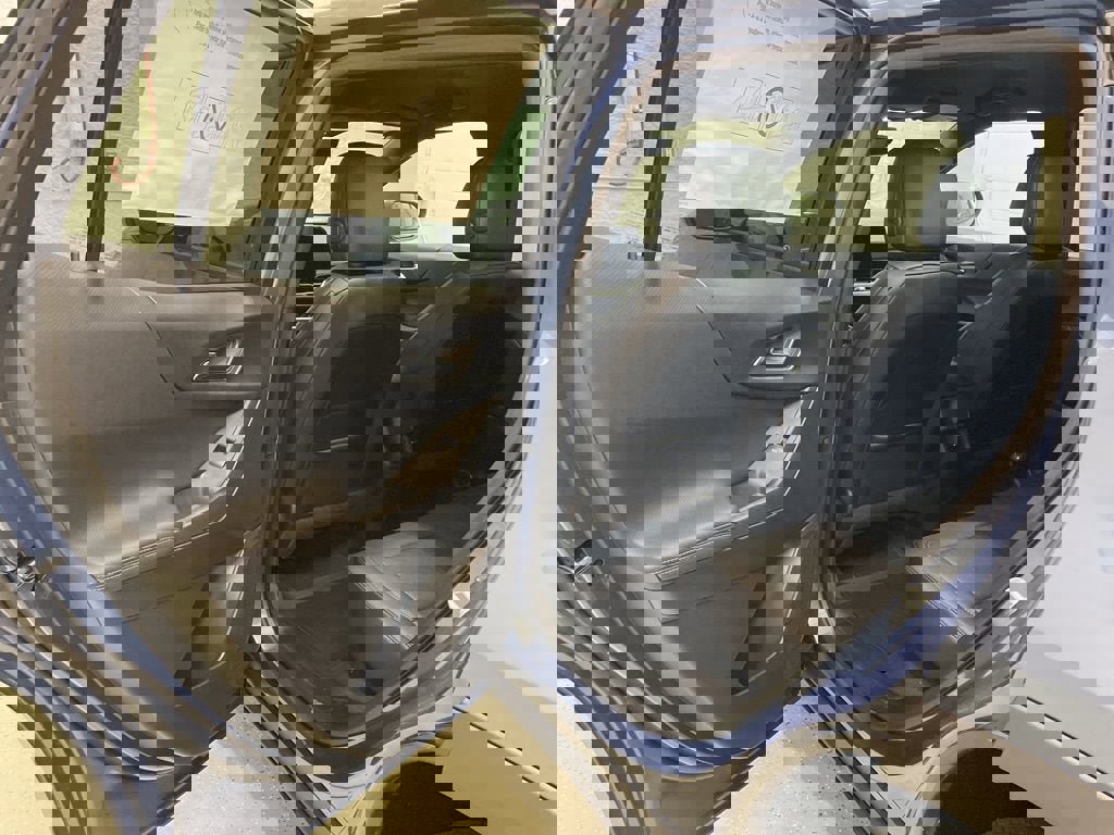 New 2026 Chevrolet Equinox LT w/ Convenience Package II image 28