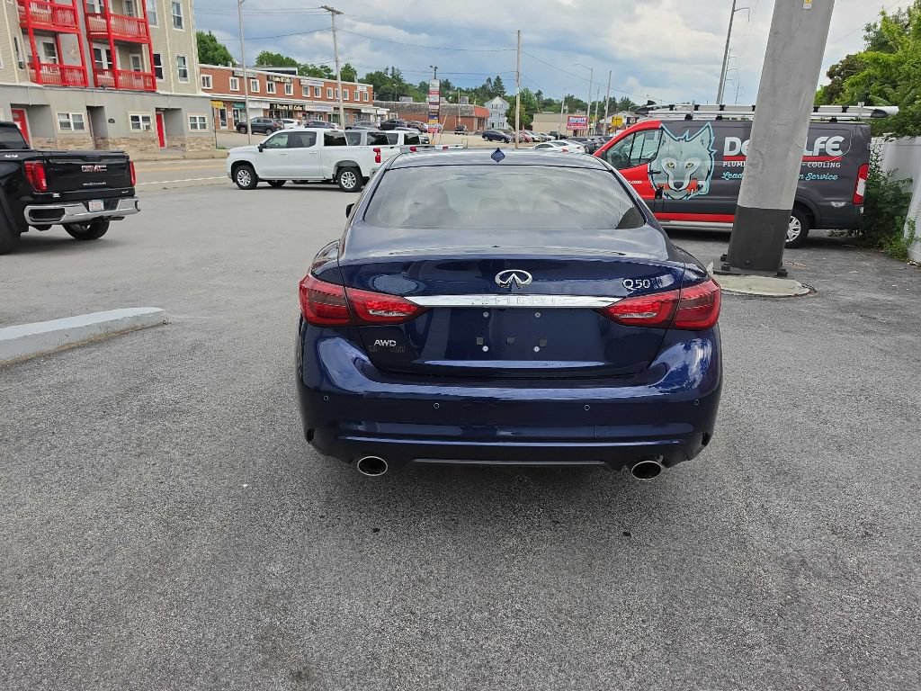 Used 2022 INFINITI Q50 Luxe AWD/4WD image 7