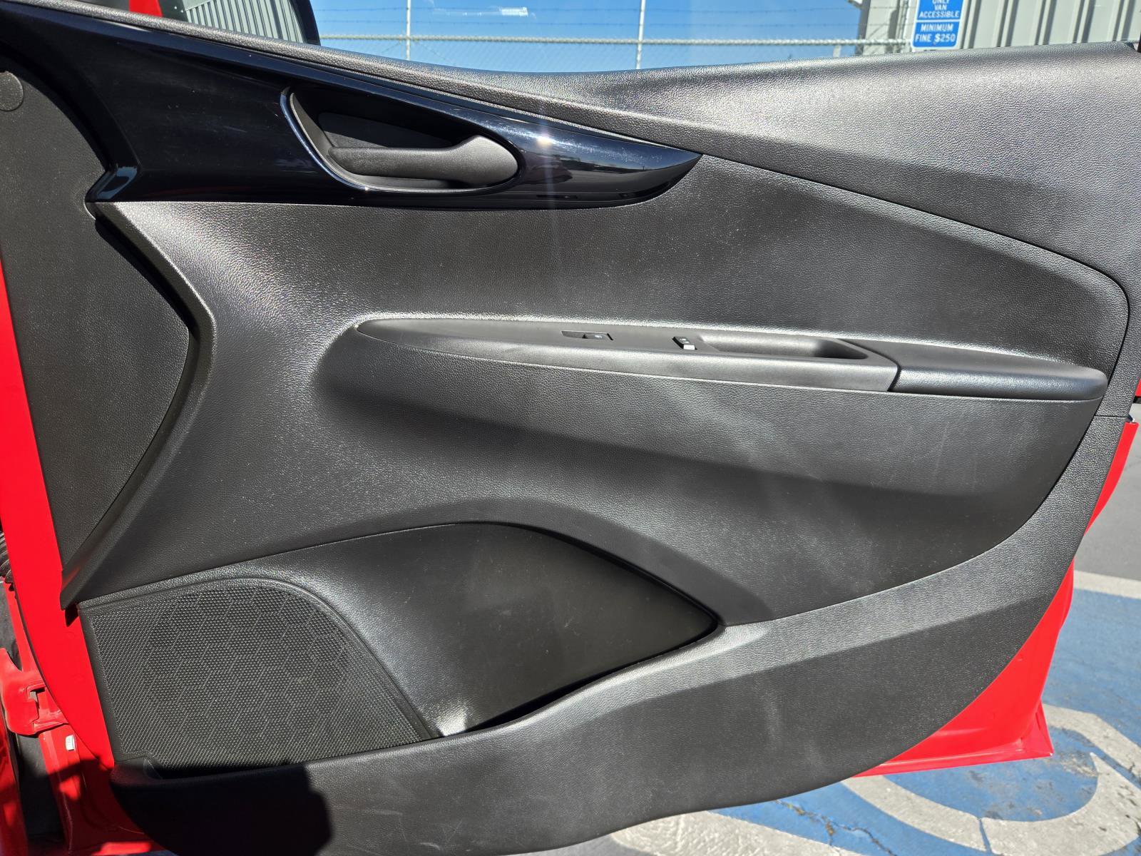 Used 2021 Chevrolet Spark LT image 31