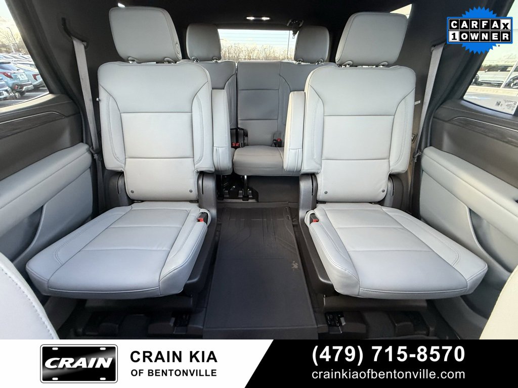 Used 2024 Chevrolet Tahoe Z71 w/ Luxury Package image 31