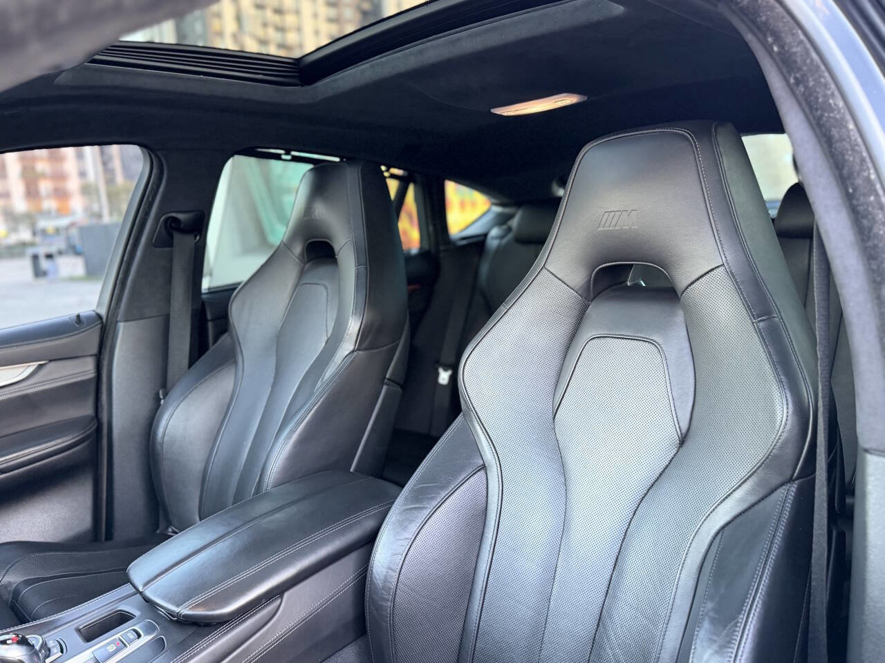 Used 2016 BMW X6 M Base AWD 4dr SUV image 28