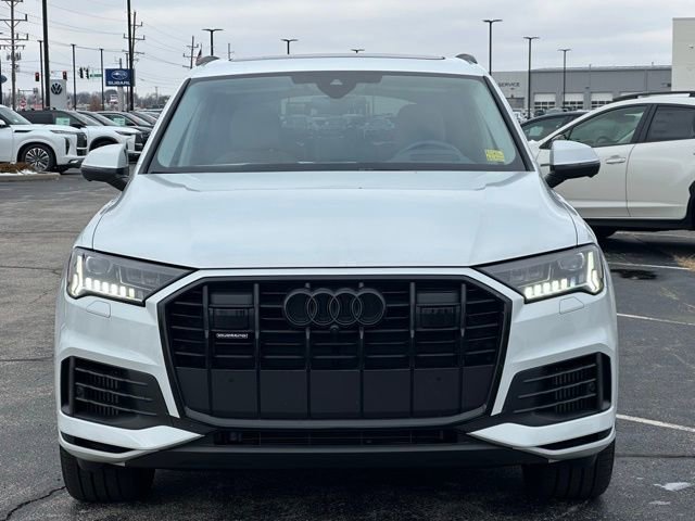 Used 2023 Audi Q7 3.0T Prestige image 2