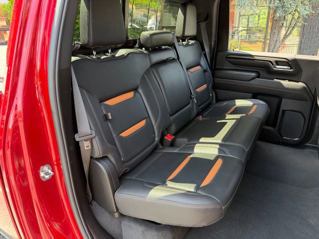Used 2024 GMC Sierra 2500 AT4 w/ Technology Package AWD/4WD image 40