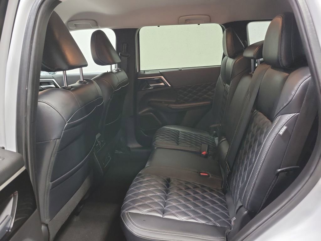 Used 2024 Mitsubishi Outlander SEL image 44