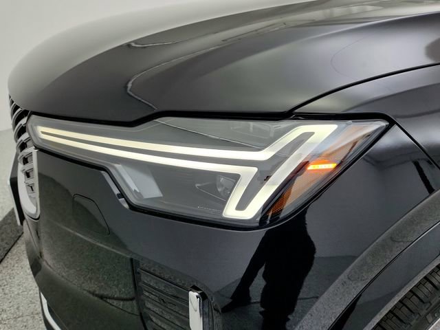 New 2025 Volvo XC90 B5 Plus w/ Protection Package Premier image 16