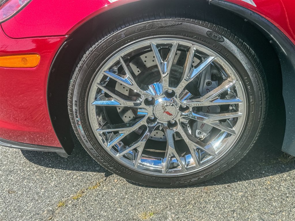 Used 2010 Chevrolet Corvette Grand Sport w/ Preferred Equipment Group RWD image 18