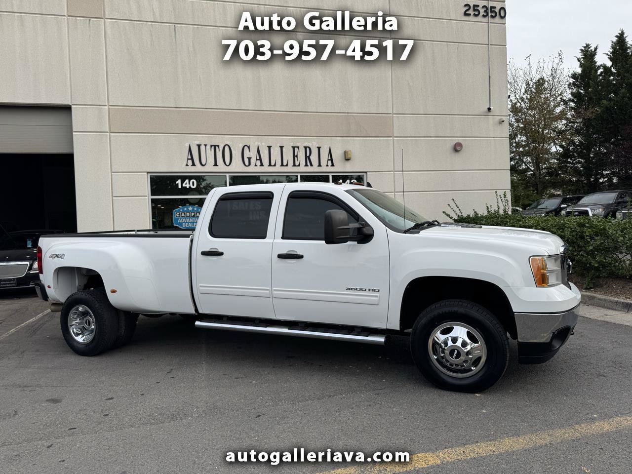 Used 2011 GMC Sierra 3500 SLE w/ SLE Preferred Package AWD/4WD image 1