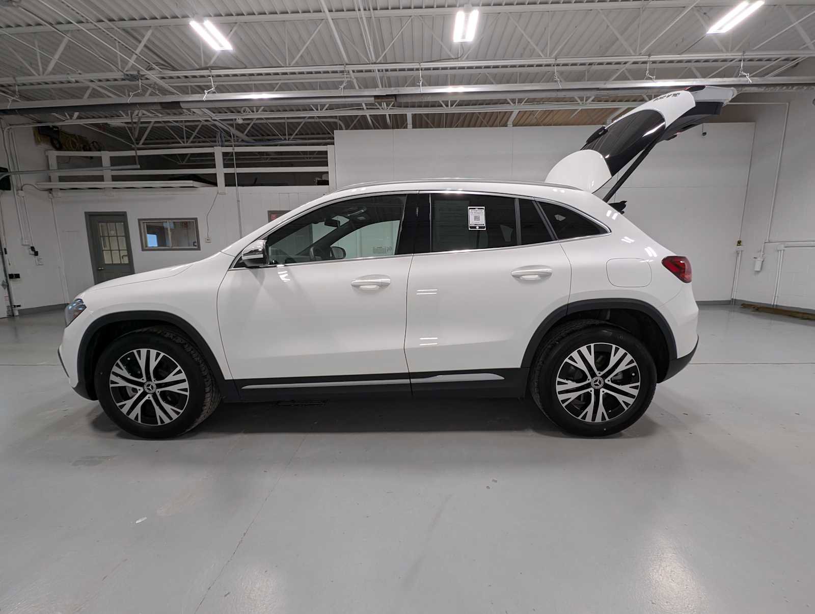 Used 2025 Mercedes-Benz GLA 250 GLA 250 image 12