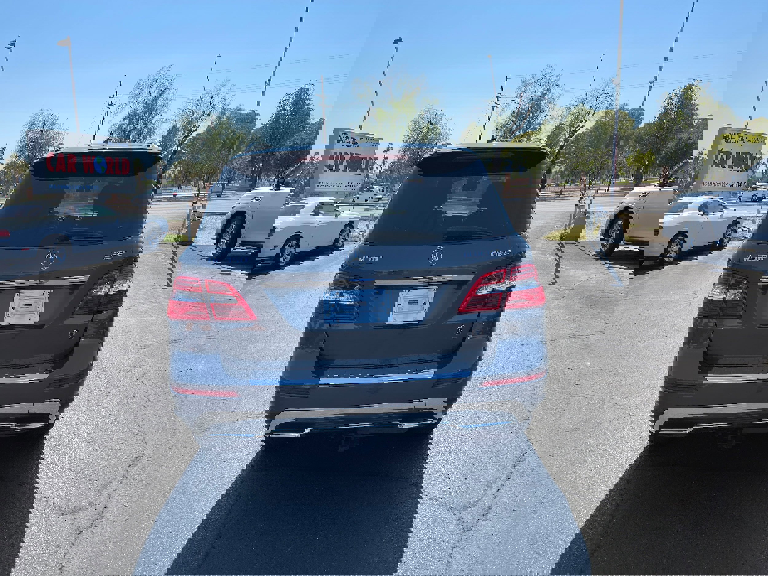 Used 2013 Mercedes-Benz ML 350 BlueTEC 4MATIC image 3