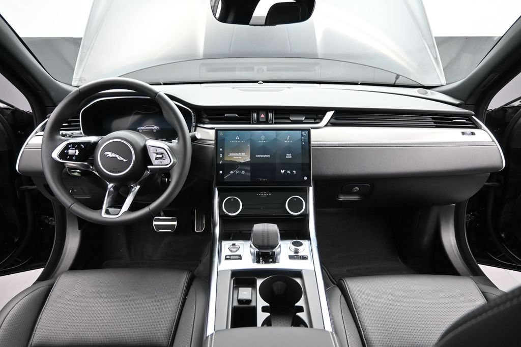 Certified 2024 Jaguar XF R-Dynamic SE AWD/4WD image 19