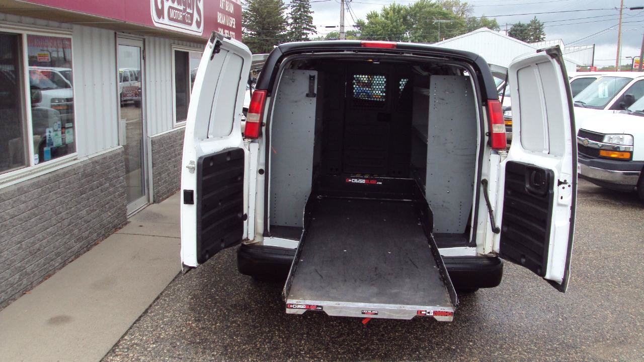 Used 2014 Chevrolet Express 1500 AWD image 9