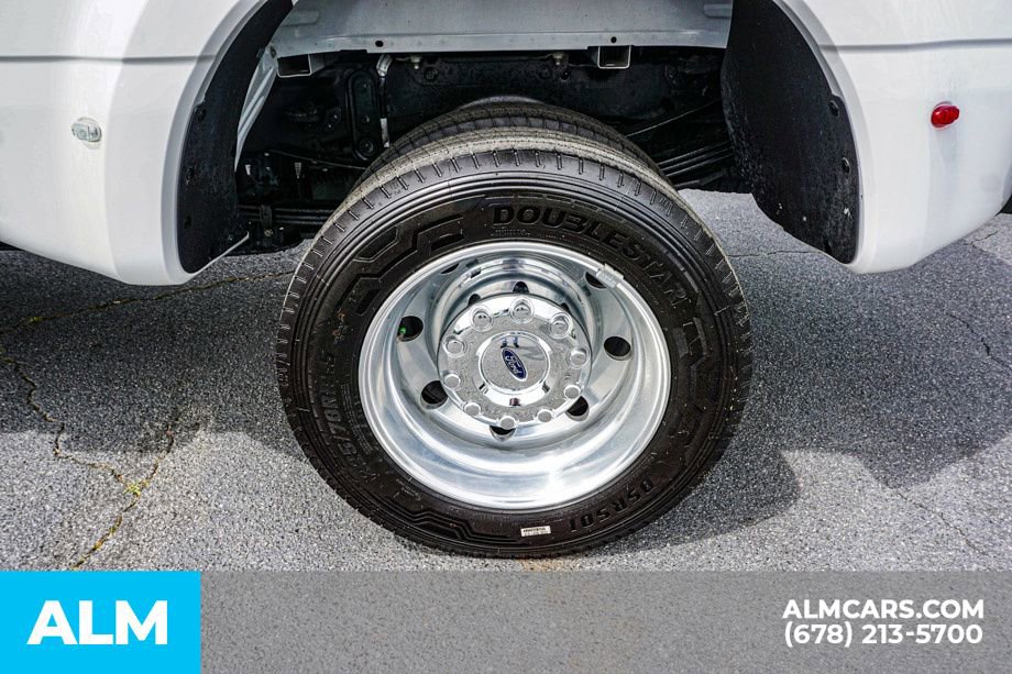 Used 2025 Ford F450 Platinum w/ FX4 Off-Road Package image 17