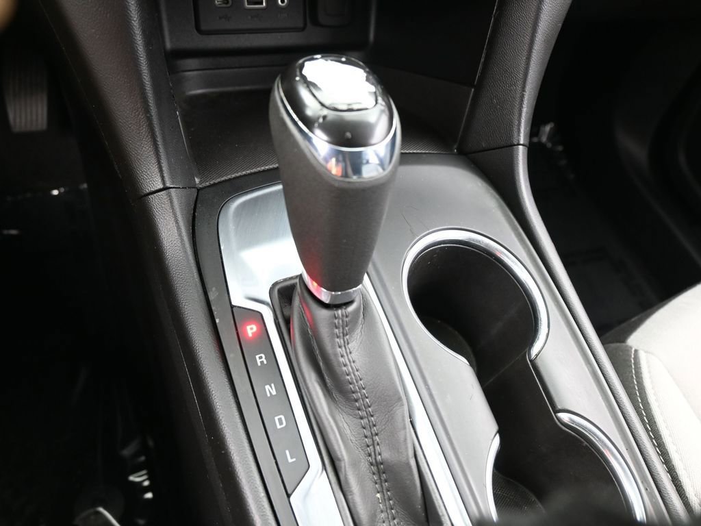 Used 2019 Chevrolet Equinox LS image 21