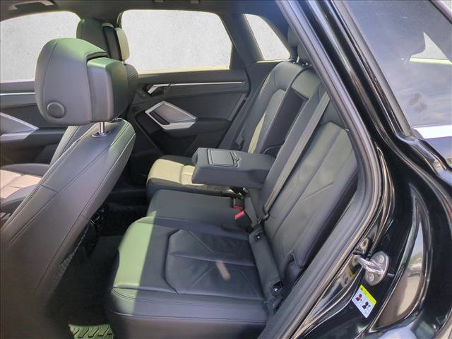 Used 2022 Audi Q3 2.0T Premium image 21