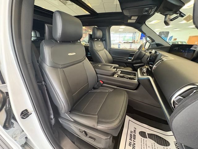 New 2026 Ford Expedition Platinum w/ Stealth Performance Package AWD/4WD image 29