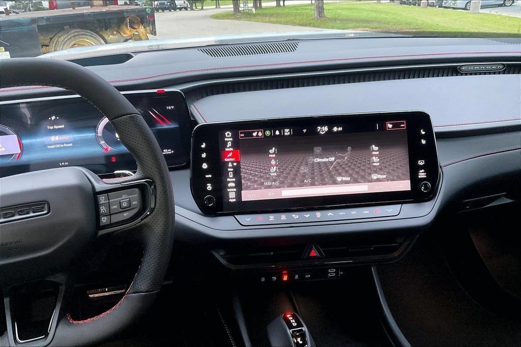 New 2026 Dodge Charger R/T AWD/4WD image 7