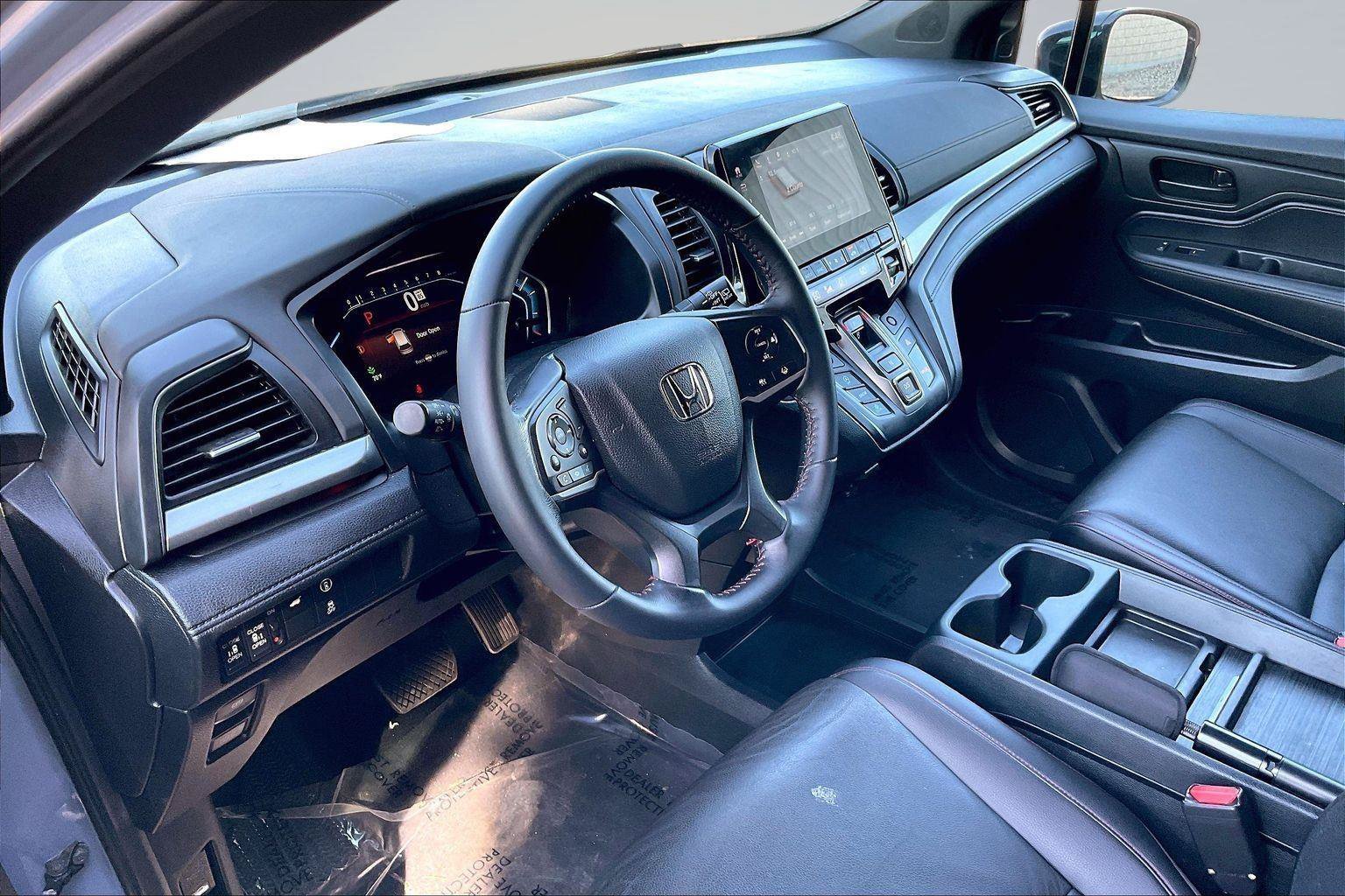 Used 2024 Honda Odyssey Sport image 15